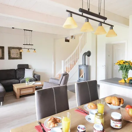 3 Bedroom Beautiful In Holiday home Dagebuell