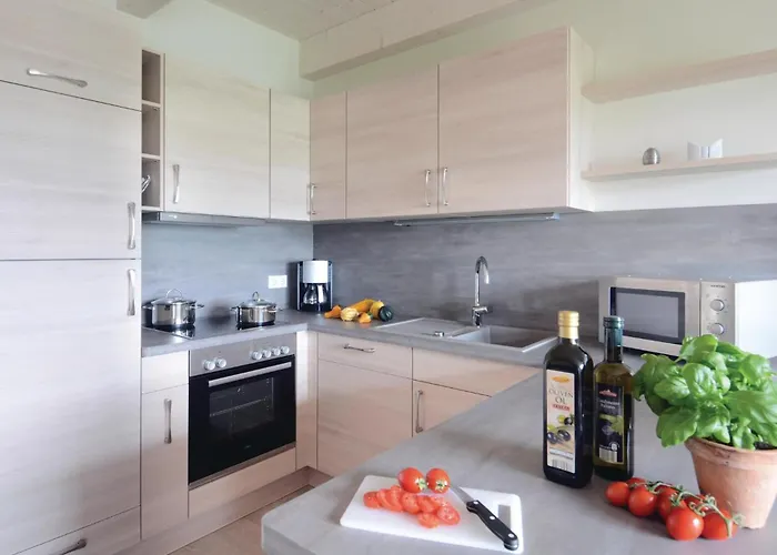 Vakantiehuis In With Sauna